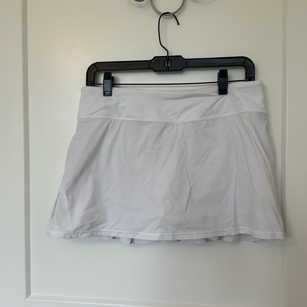 Lululemon white pace setter 2 way stretch skirt size 8